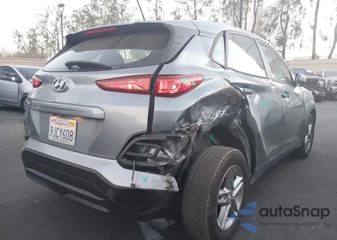 2021 Hyundai Kona Se z USA, uszkodzony, nr VIN KM8K12AA3MU644594